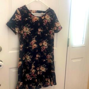 Floral shift dress